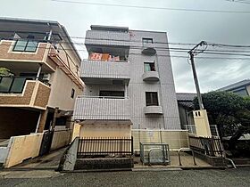 メゾンドラヴィール  ｜ 兵庫県尼崎市杭瀬南新町１丁目（賃貸マンション2LDK・4階・45.00㎡） その1