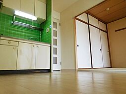 居間