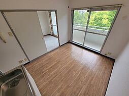 レジオン89 3階2DKのリビング/ダイニング