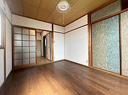 居間