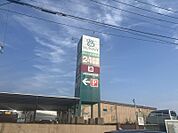 サニーオークタウン店 407m