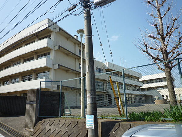 画像24:町田市立成瀬中央小学校（564m）