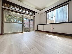 居間