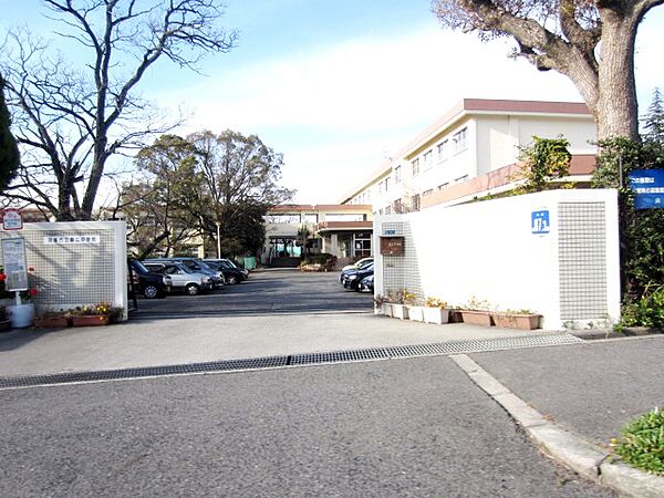 画像19:【中学校】貝塚市立第三中学校まで1560ｍ