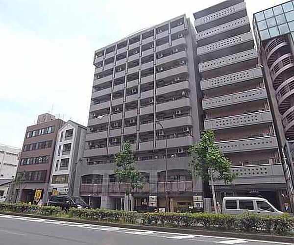 京都府京都市右京区西大路通綾小路上る西院三蔵町(賃貸マンション1K・4階・21.00㎡)の写真 その1