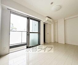 阪急京都本線 西院駅 徒歩11分の賃貸マンション 3階1Kのリビング/ダイニング