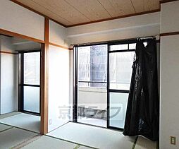 居間
