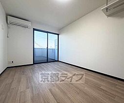 フラッティ烏丸十条 401 4階1Kのリビング/ダイニング