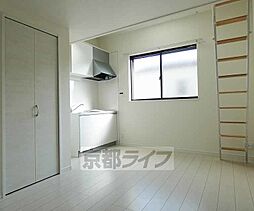 京都市営烏丸線 今出川駅 徒歩15分の賃貸アパート 1階ワンルームのリビング/ダイニング