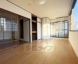 居間