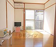 明るいお部屋です