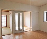 使い勝手のいい洋室です。