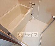 ゆったり浸かれるお風呂です。