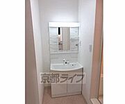 使い勝手のいい洗面台です・
