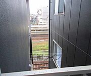 駅近で便利です