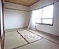 リビング/ダイニング：リラックスできそうなお部屋ですね。