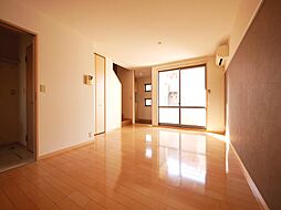 グリーンガーデンA 102 2LDKのリビング/ダイニング