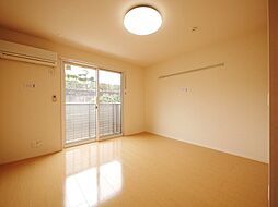 ディアコート 201 2階1Kのリビング/ダイニング