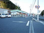 ファミリーマート 日立小木津店（263m）