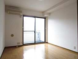 グランデュールヨシタケ 2階1Kのリビング/ダイニング