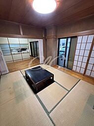 東京メトロ千代田線 綾瀬駅 徒歩15分の賃貸マンション 1階5LDKのリビング/ダイニング