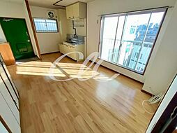 東京メトロ日比谷線 北千住駅 徒歩14分の賃貸マンション 4階1LDKのリビング/ダイニング