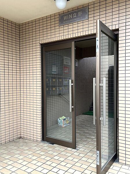 建物エントランス