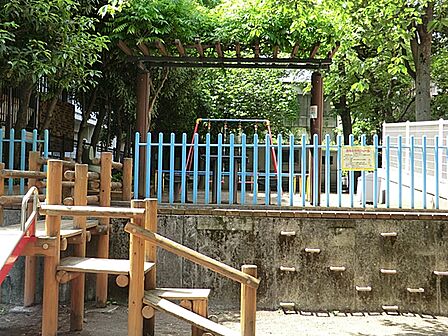 横川省三記念公園