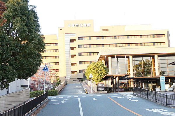 画像28:宝塚市立病院 556m