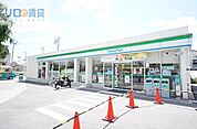 ファミリーマート宝塚山本駅前店 235m