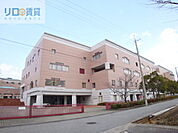 私立大阪芸術大学短期大学部伊丹学舎 826m