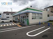 ファミリーマート小林四丁目店 241m