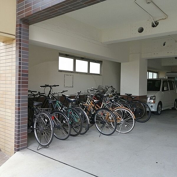 画像13:駐輪スペース
