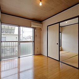 居間