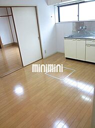 メゾンEX 1階1DKのリビング/ダイニング