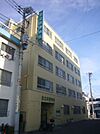 病院「足立共済病院まで130m」