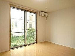 ディアコート烏山 2LDKのリビング/ダイニング