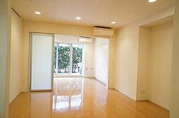 Brillia ist 三軒茶屋 ブラッサムテラス 1階1LDKのリビング/ダイニング