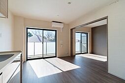 ホワイトガーデン久我山 3階2DKのリビング/ダイニング