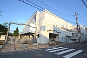 目黒区立宮前小学校（428m）