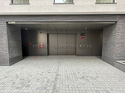 19 / 23