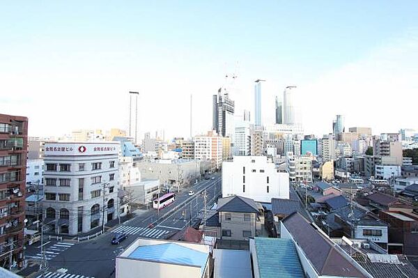 画像14:名古屋駅が見えるロケーションです