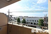 405号室内装写真参照
