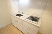 2口のIHコンロが備わります。