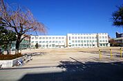 豊臣小学校 396m