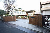 名古屋市立菊井中学校 658m