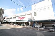 バロー一社店 948m
