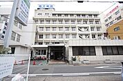 医療法人勝又病院 655m