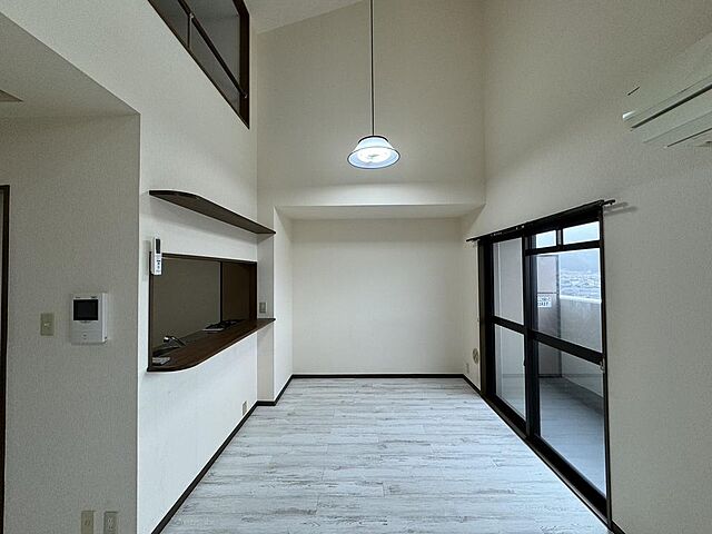 リビング/ダイニング エクセレント伊佐津9F 9階/-