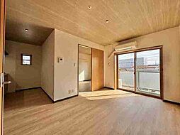 ホワイトピアニー　イースト 204 2階1LDKのリビング/ダイニング